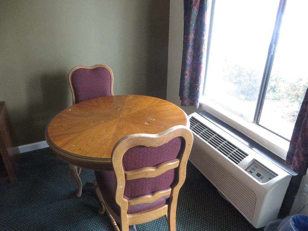 National Inn Garden Grove Room photo